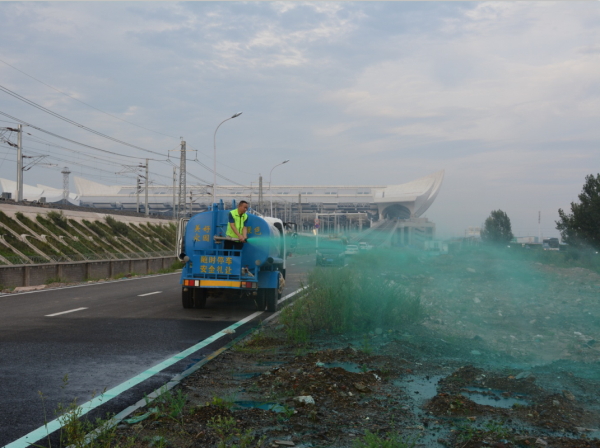 青島鐵路紅島站 施工工地抑塵劑噴灑作業(yè) 青島鐵路紅島站 施工工地抑塵劑噴灑作業(yè)